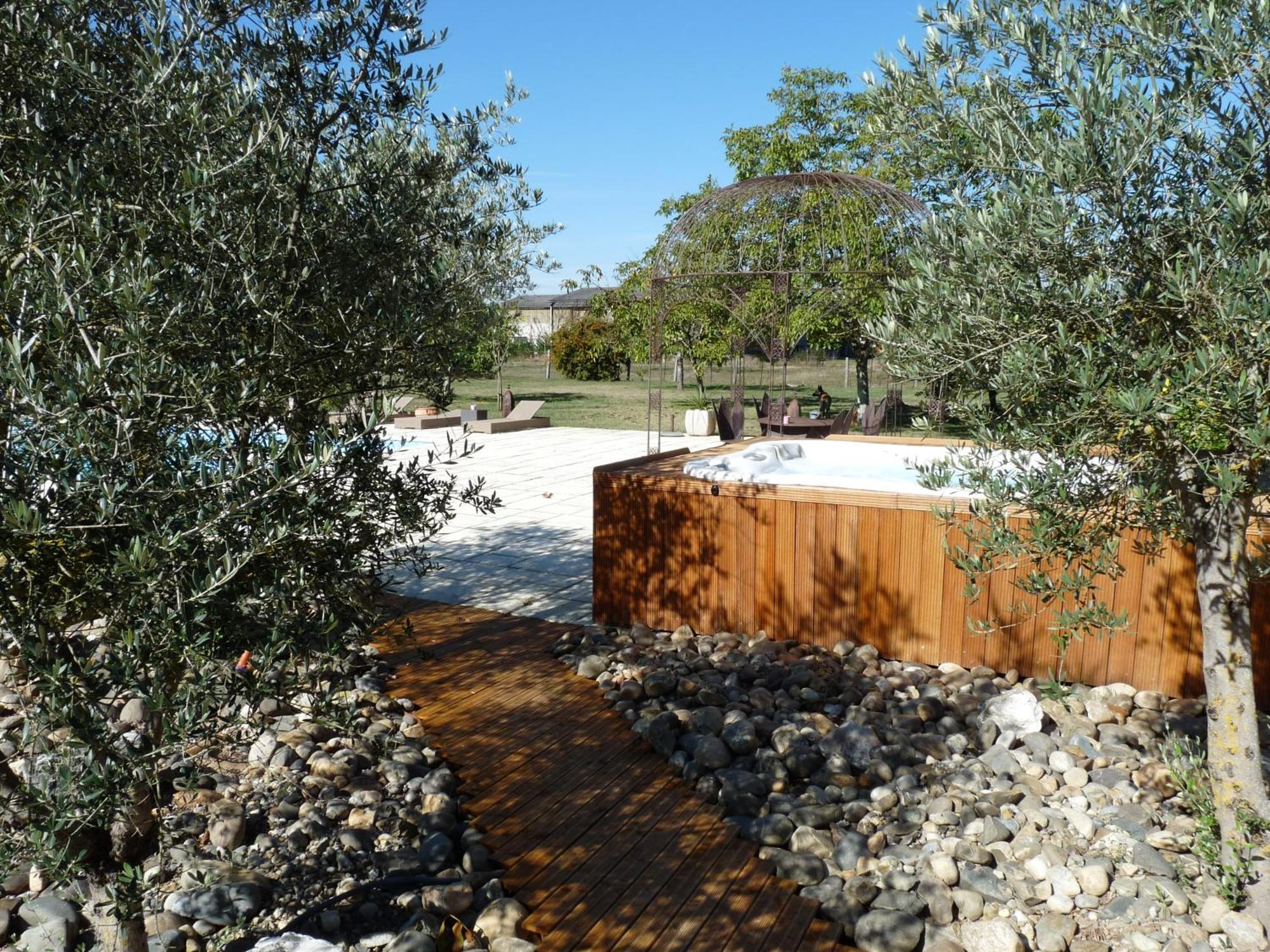 Manoir Des Chanterelles Meauzac Bagian luar foto